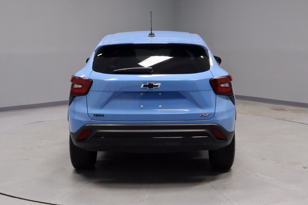 Used 2024 Chevrolet Trax RS w/ Driver Confidence Package FWD image 11