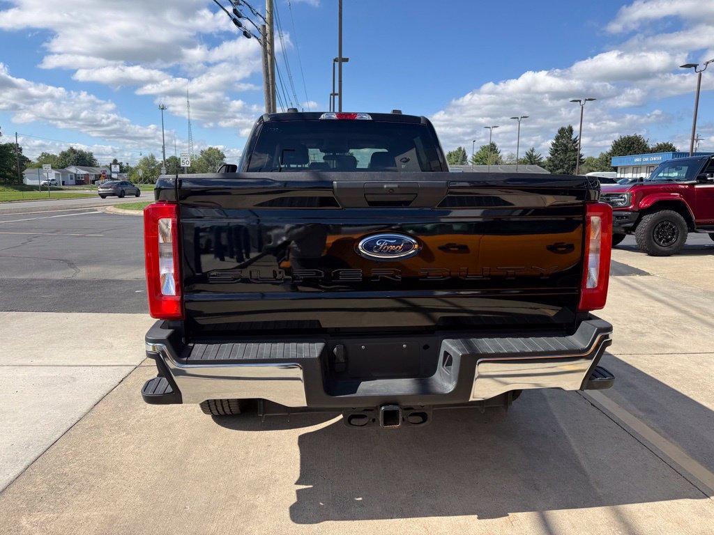 Certified 2025 Ford F250 XLT AWD/4WD image 9