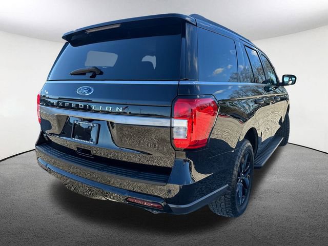 Certified 2024 Ford Expedition XLT image 16