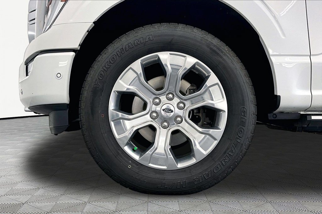 Certified 2022 Ford F150 Platinum w/ Equipment Group 701A High AWD/4WD image 9