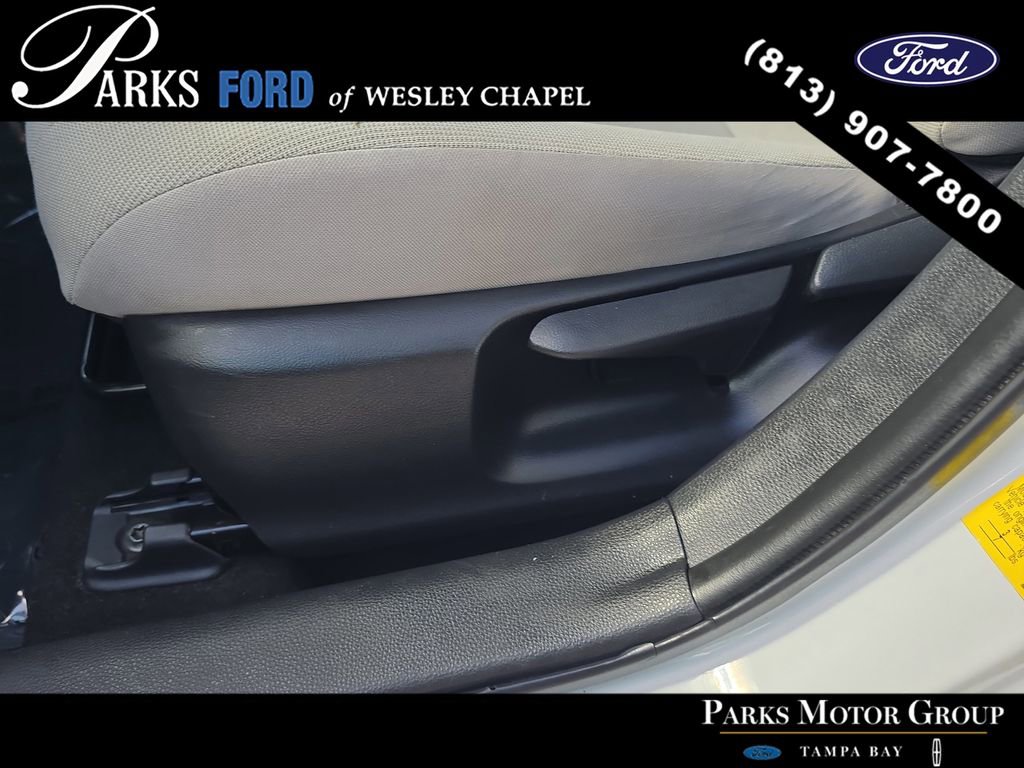Used 2022 Toyota Corolla LE FWD image 18