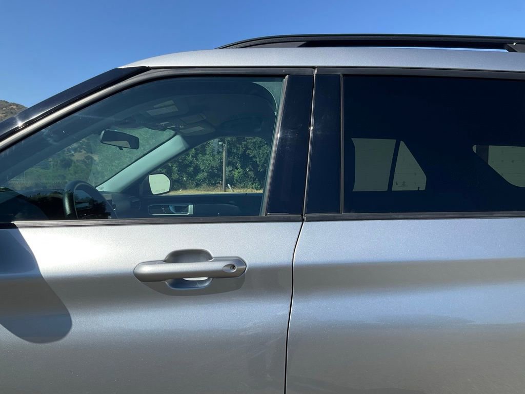 Certified 2022 Ford Explorer XLT w/ Equipment Group 202A image 36