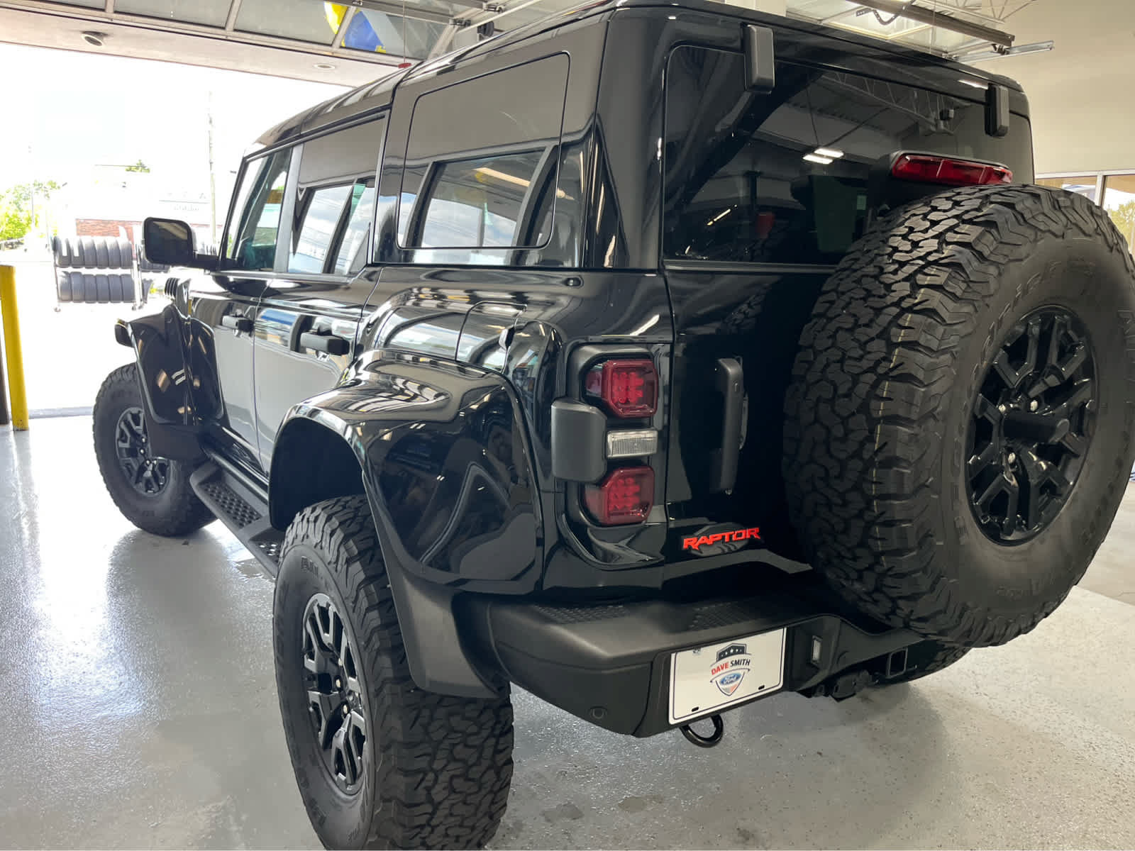 Certified 2025 Ford Bronco Raptor AWD/4WD image 6