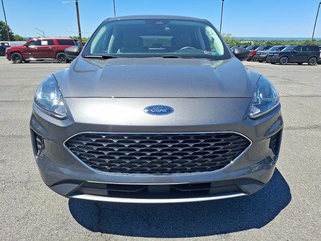 Certified 2022 Ford Escape SE w/ Convenience Package AWD/4WD image 2