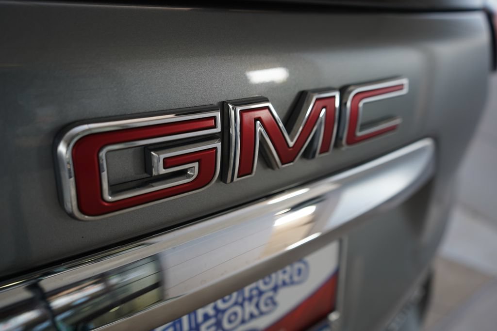 Used 2024 GMC Terrain SLE AWD/4WD image 5