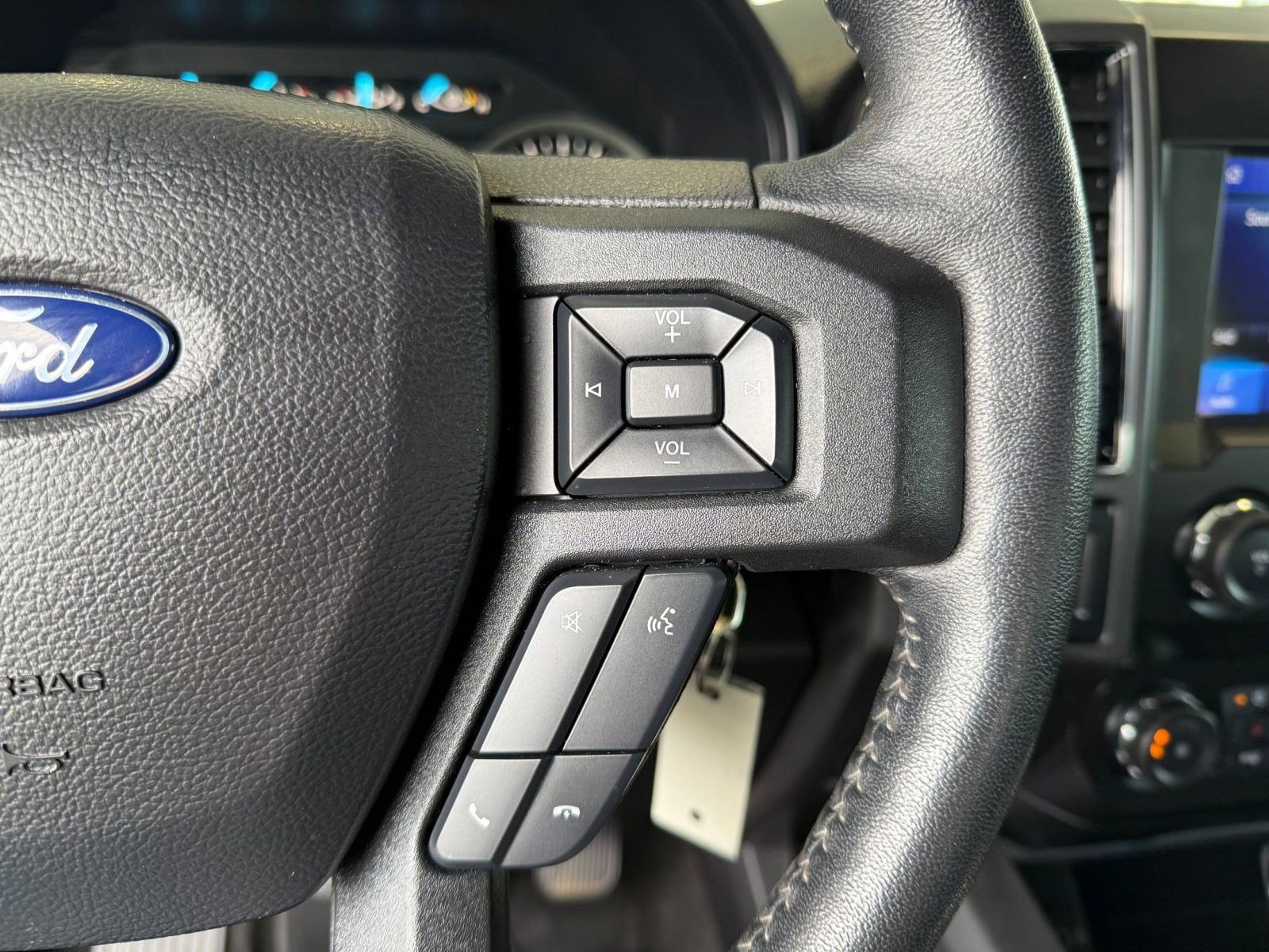 Certified 2020 Ford F150 XLT w/ Equipment Group 302A Luxury image 27