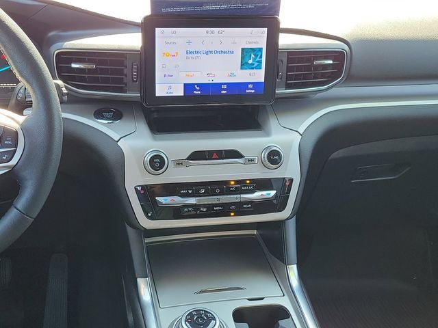 Certified 2024 Ford Explorer XLT w/ Equipment Group 202A AWD/4WD image 22