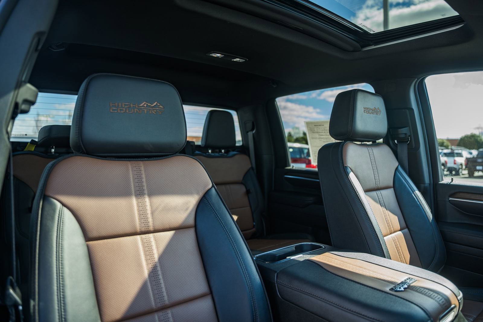 Used 2024 Chevrolet Silverado 3500 High Country w/ High Country Premium Package image 53