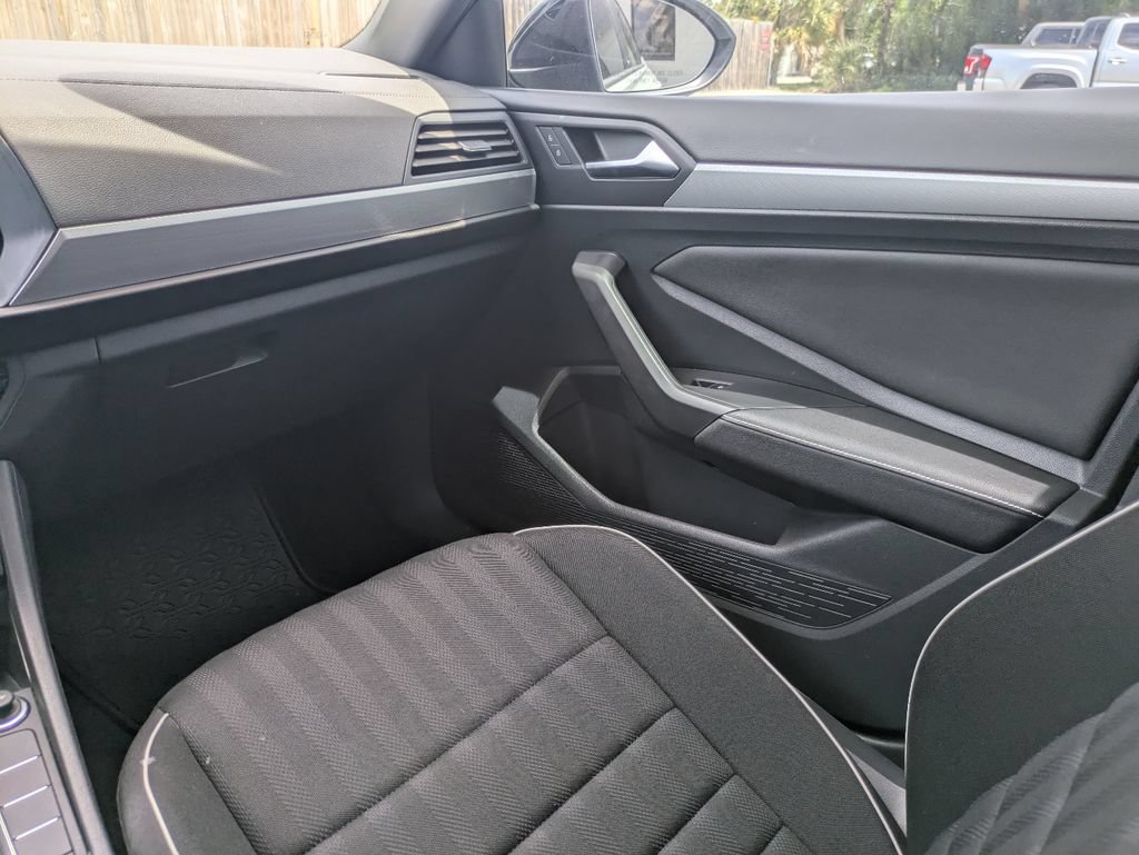 Used 2024 Volkswagen Jetta Sport FWD image 17