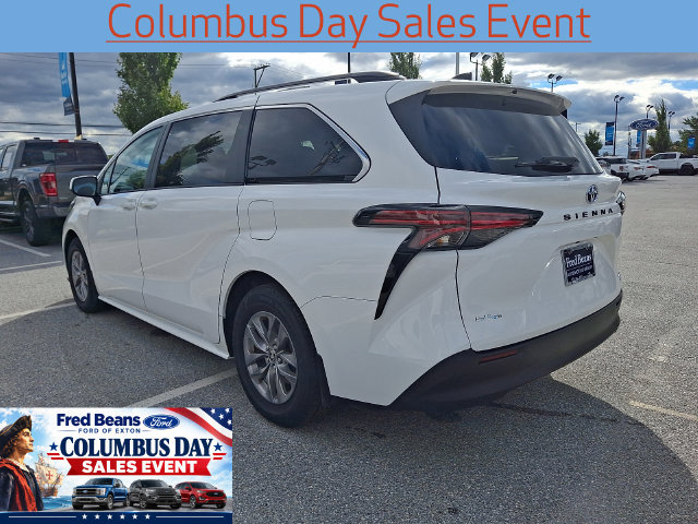 Used 2022 Toyota Sienna LE FWD image 7