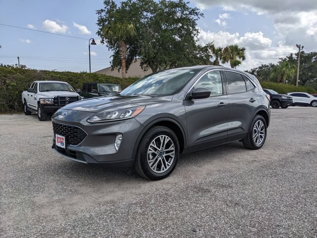 Certified 2022 Ford Escape SEL w/ Technology Package AWD/4WD image 8