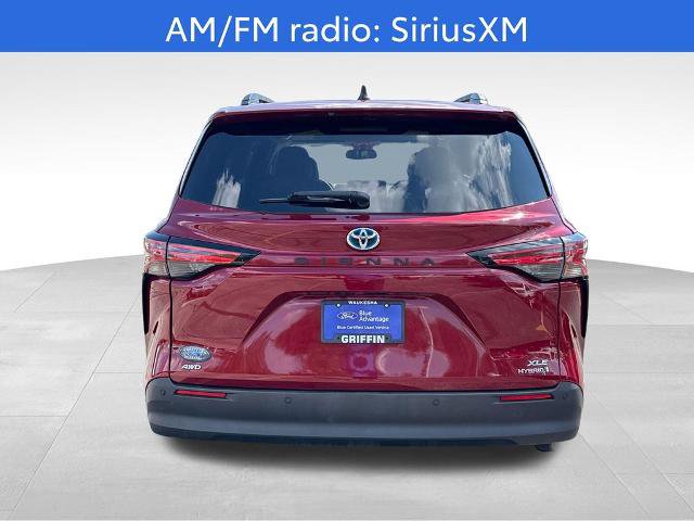 Used 2021 Toyota Sienna XLE AWD/4WD image 6