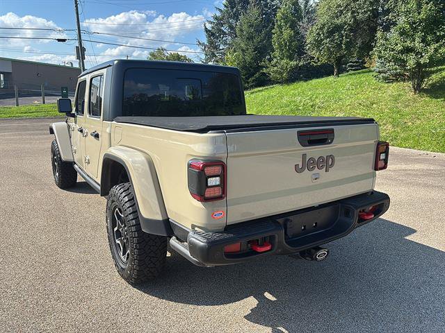 Used 2020 Jeep Gladiator Rubicon AWD/4WD image 2