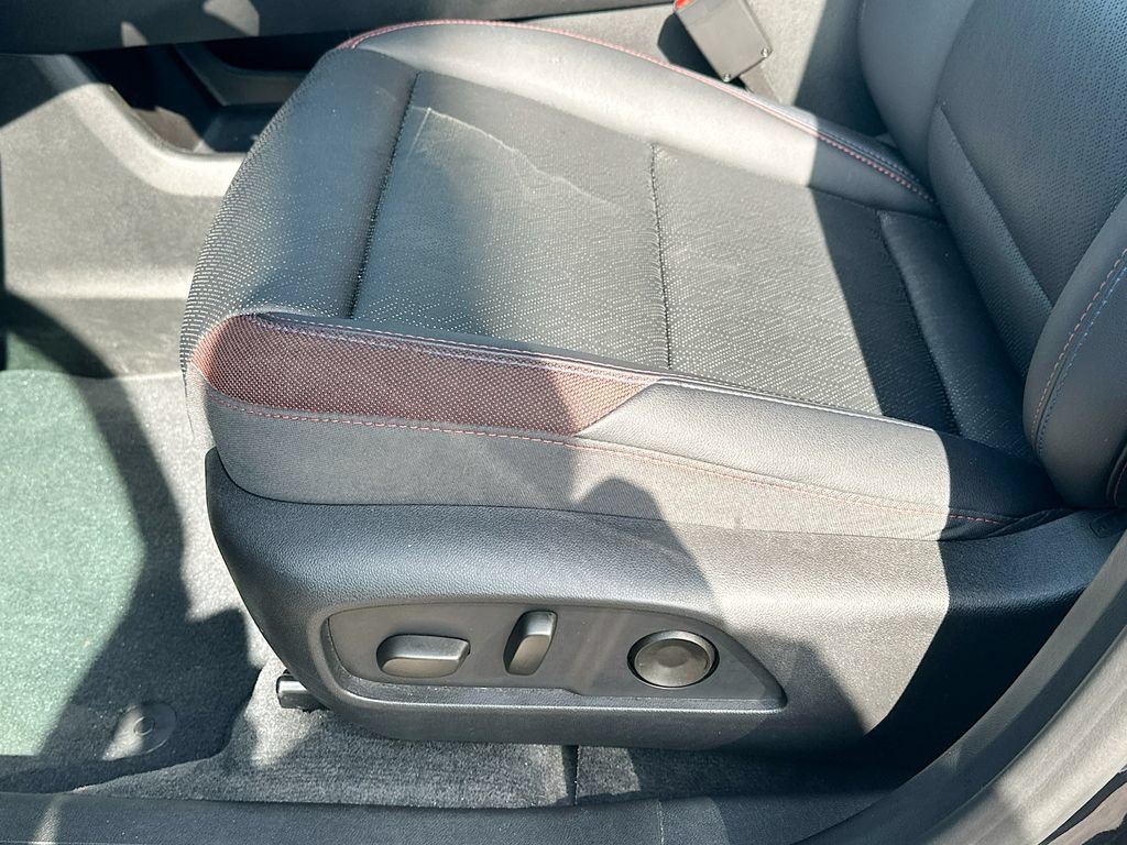 Used 2026 Chevrolet Equinox RS w/ Convenience Package III FWD image 9