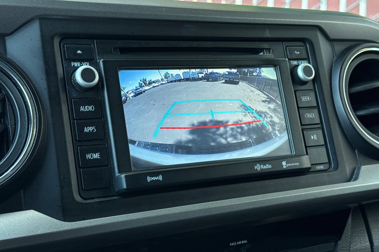 Used 2018 Toyota Tacoma SR5 RWD image 15