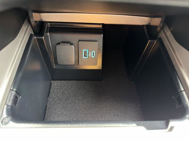 Certified 2023 Ford Explorer ST w/ Equipment Group 401A image 29