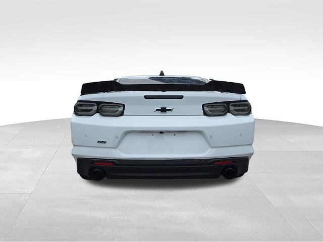 Used 2020 Chevrolet Camaro SS RWD image 7