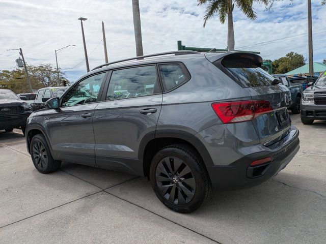 Used 2023 Volkswagen Taos S image 2