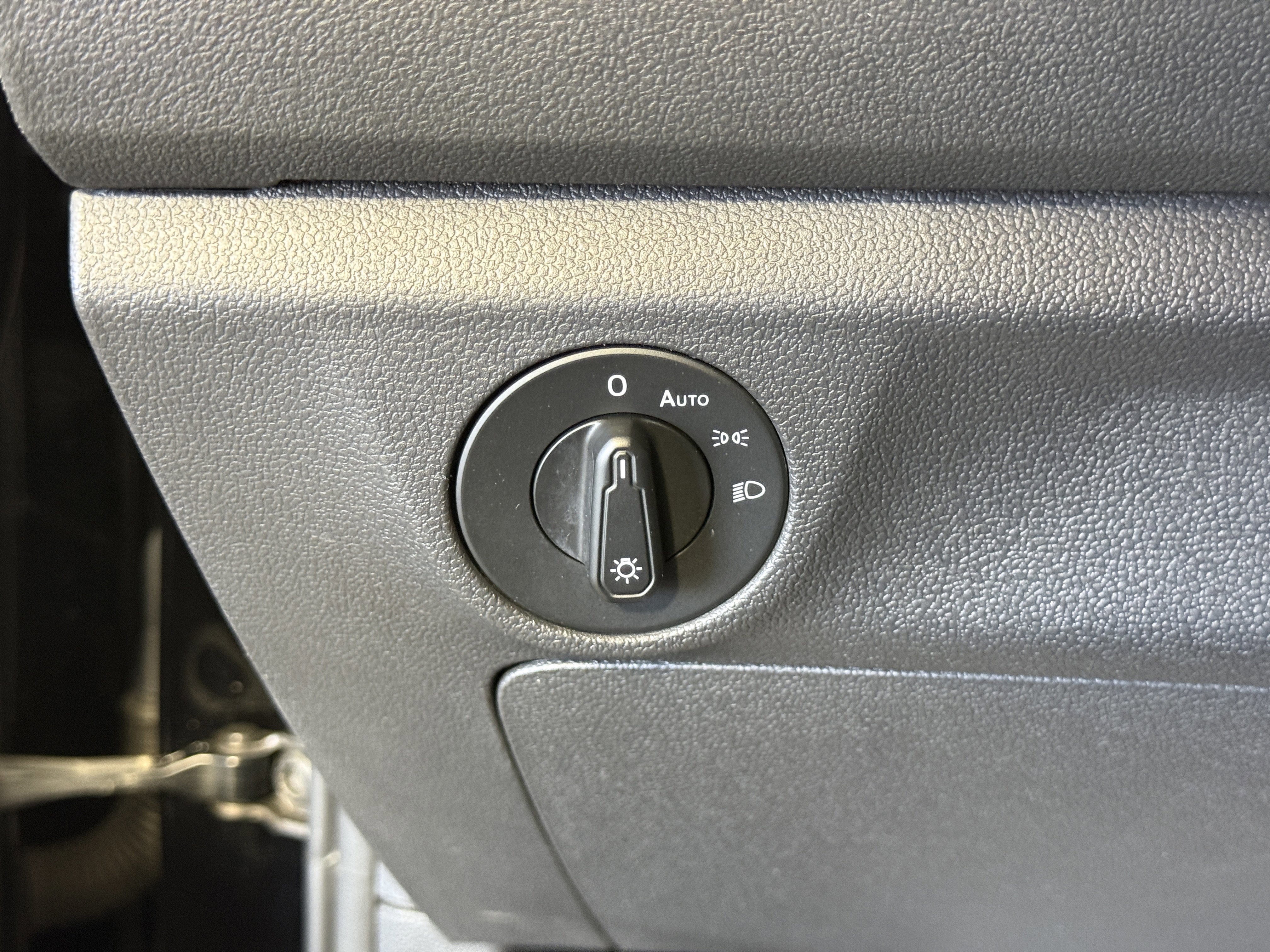 Used 2019 Volkswagen Jetta SE image 23