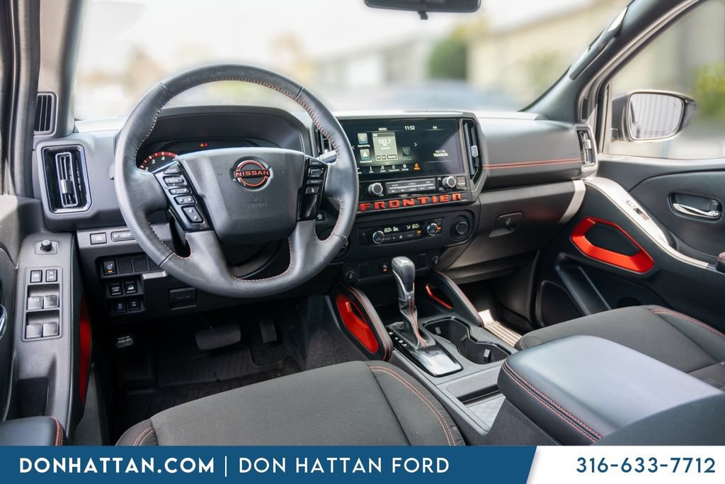 Used 2025 Nissan Frontier PRO-4X AWD/4WD image 24