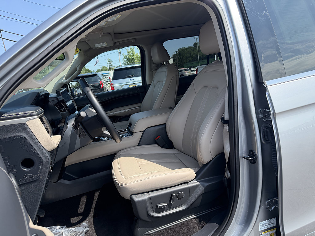 Certified 2023 Ford Expedition Limited AWD/4WD image 13