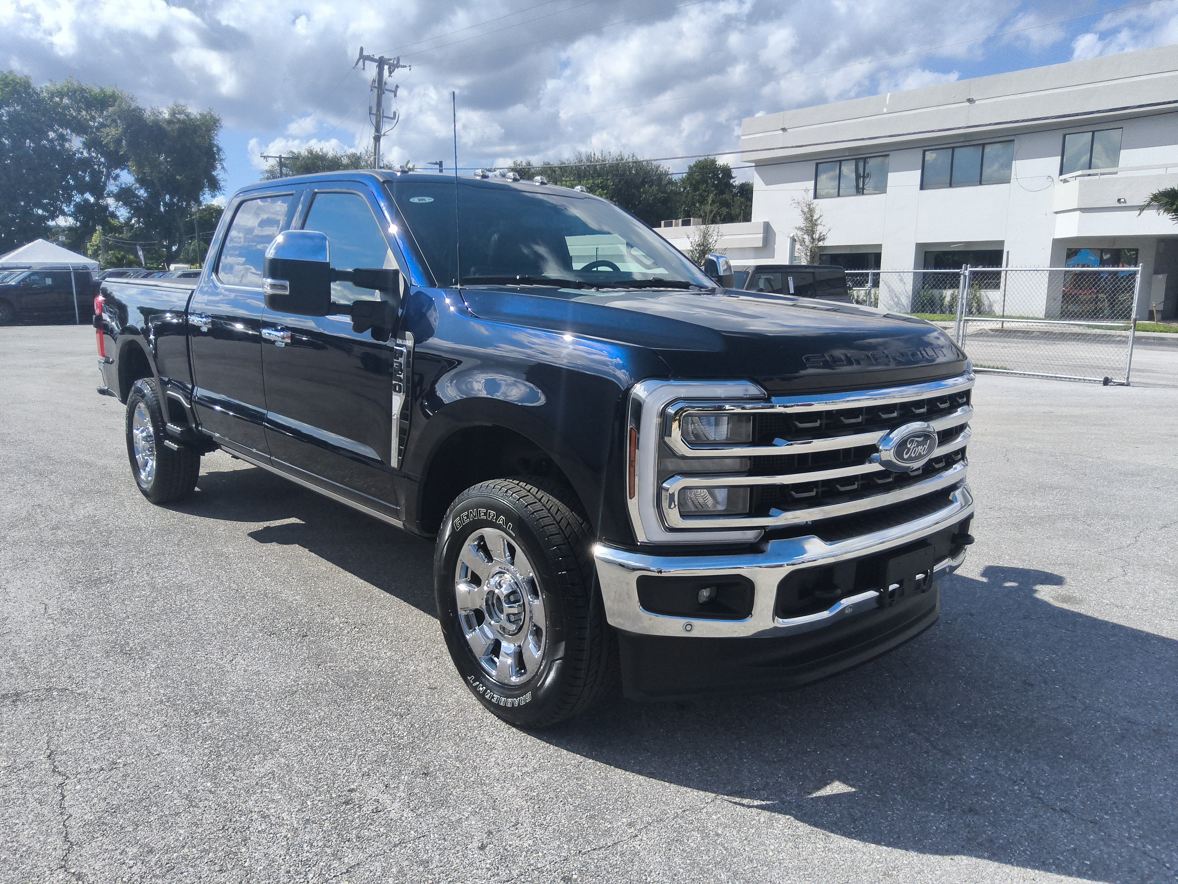 Certified 2025 Ford F350 King Ranch w/ Chrome Package AWD/4WD image 8