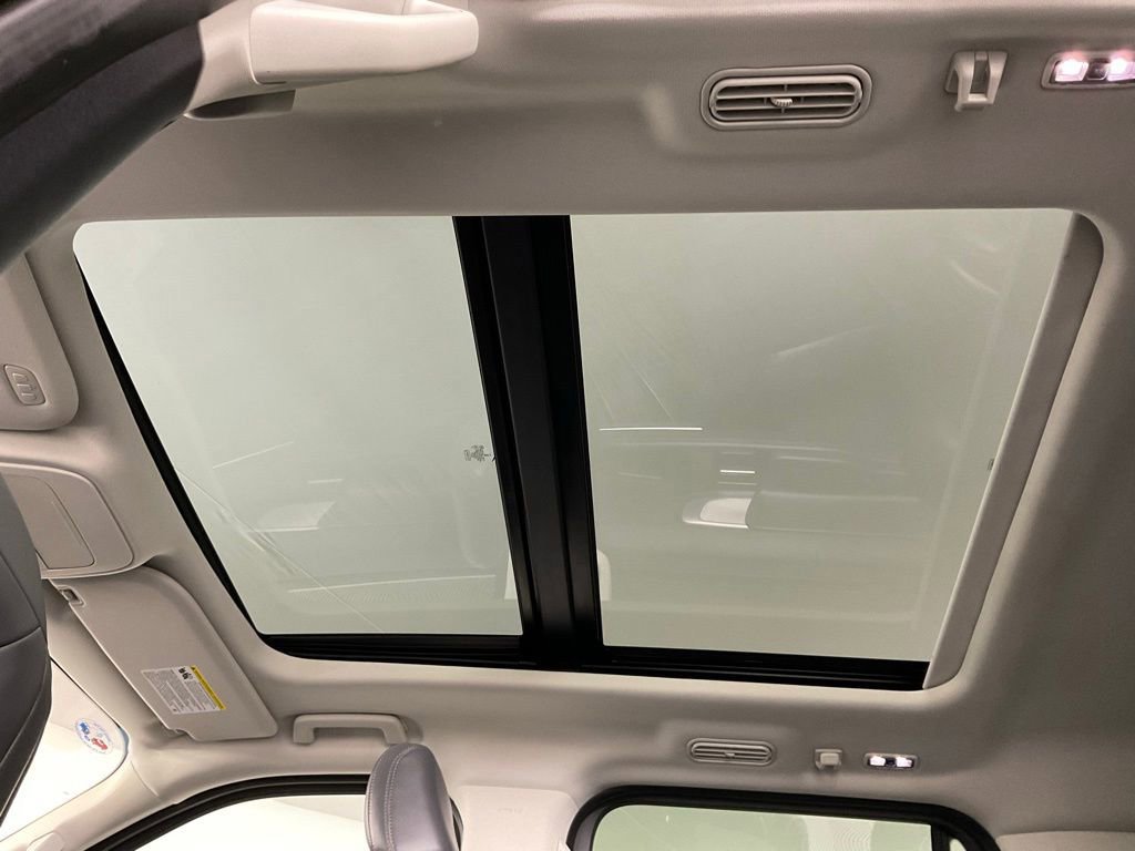 Certified 2025 Ford Expedition Max Active image 18