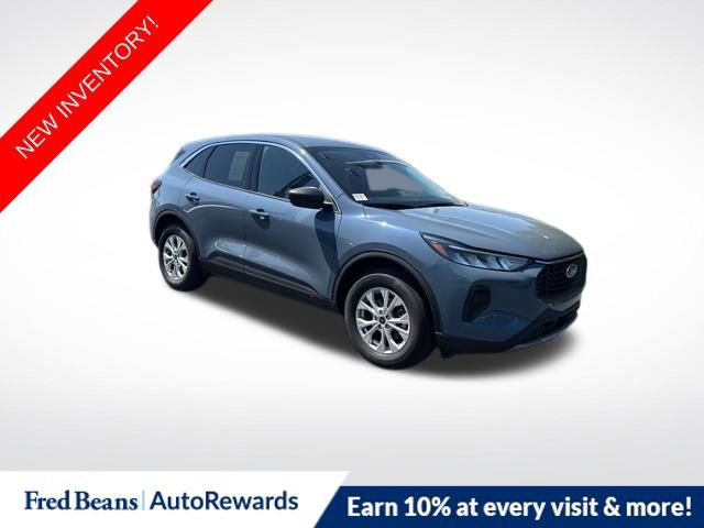 Certified 2024 Ford Escape Active w/ Tech Pack #1 AWD/4WD image 1