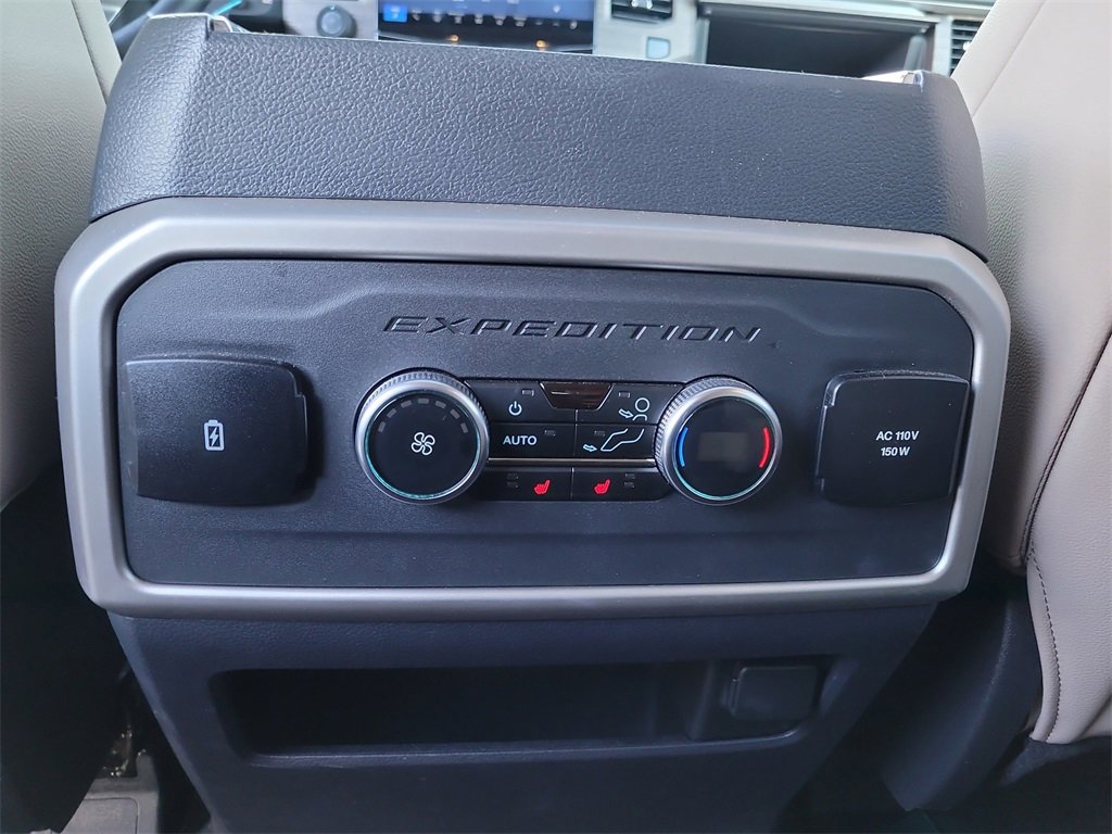 Certified 2023 Ford Expedition Limited image 15