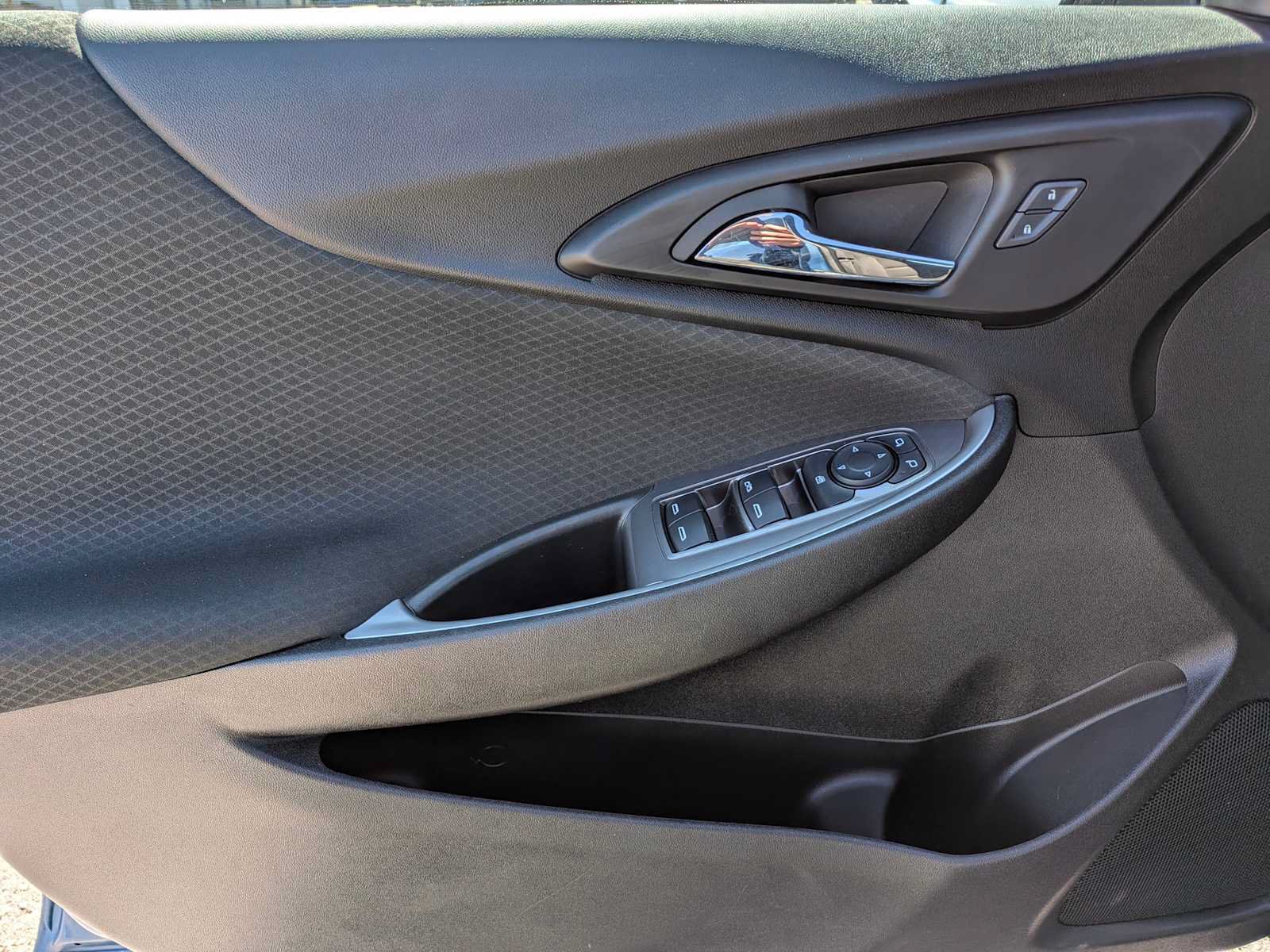 Used 2025 Chevrolet Malibu LT FWD image 15