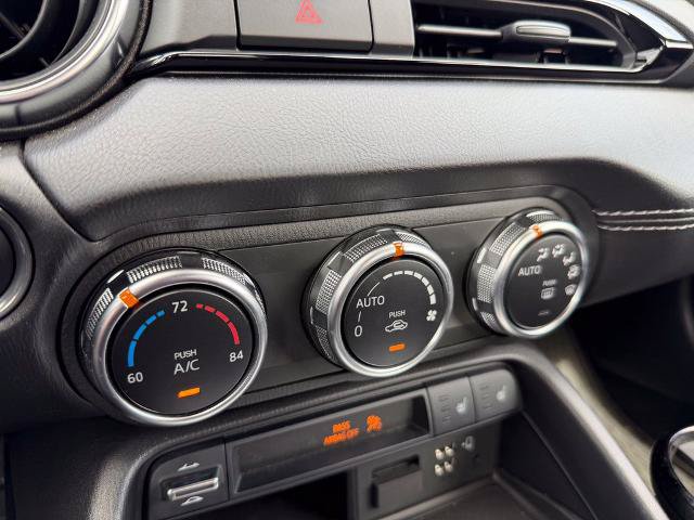Used 2023 MAZDA MX-5 Miata Grand Touring w/ Weather Package RWD image 22