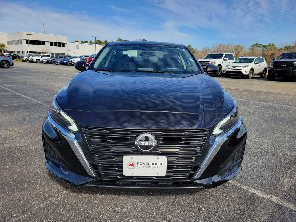 Used 2024 Nissan Altima 2.5 SV image 7