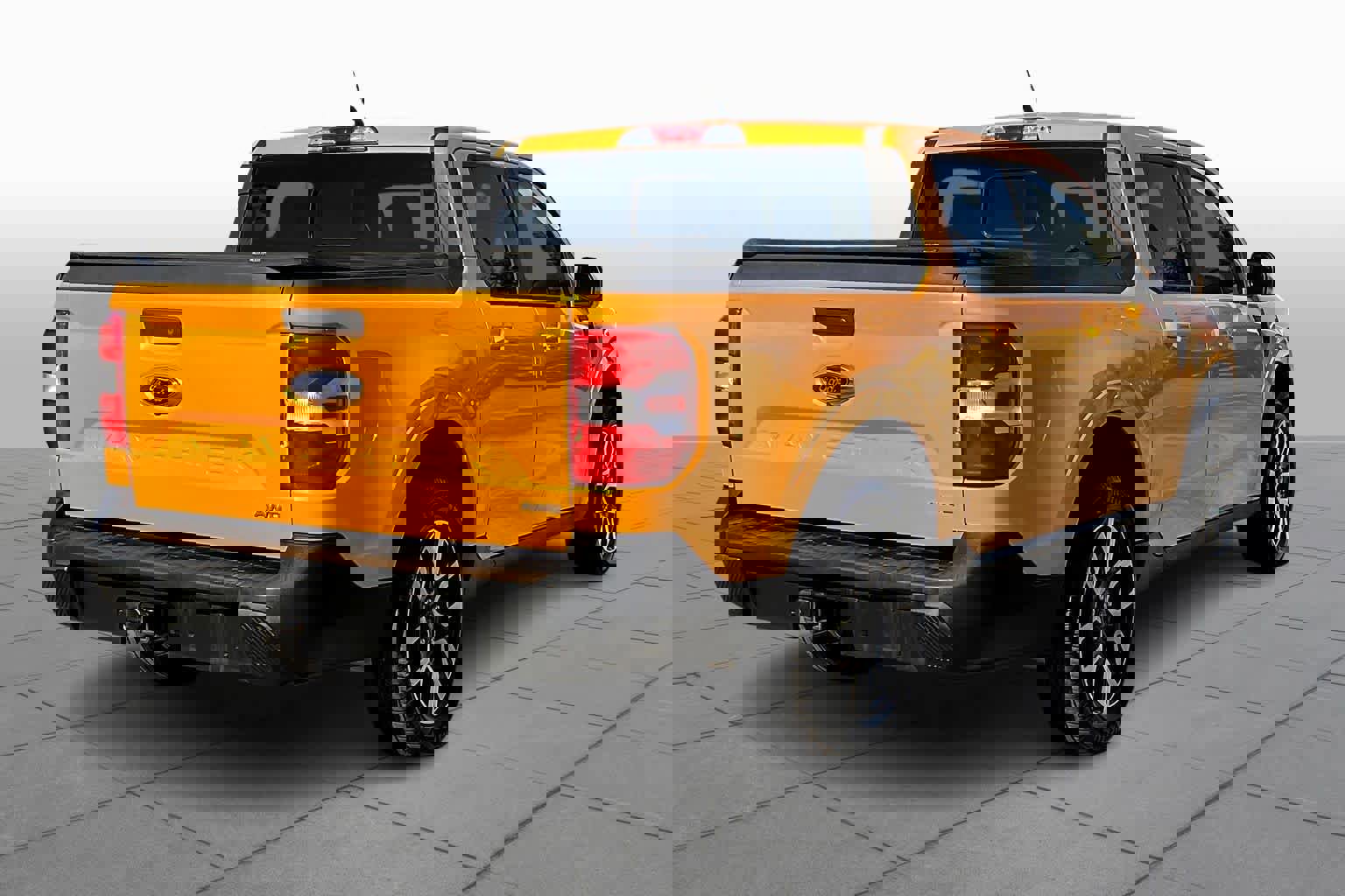 Certified 2022 Ford Maverick Lariat w/ Equipment Group 500A Standard image 4