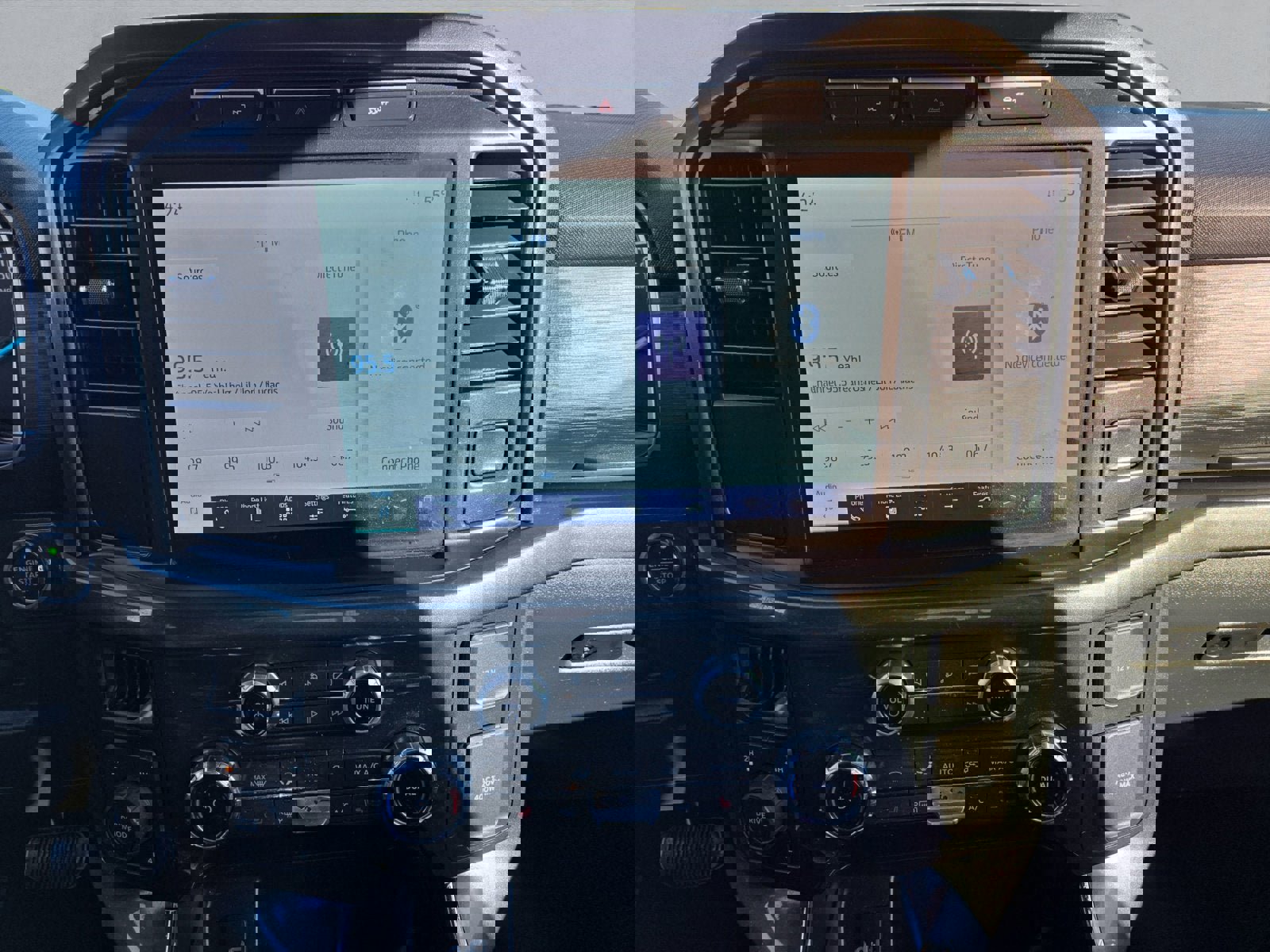 Certified 2022 Ford F150 XLT w/ Equipment Group 302A High image 17