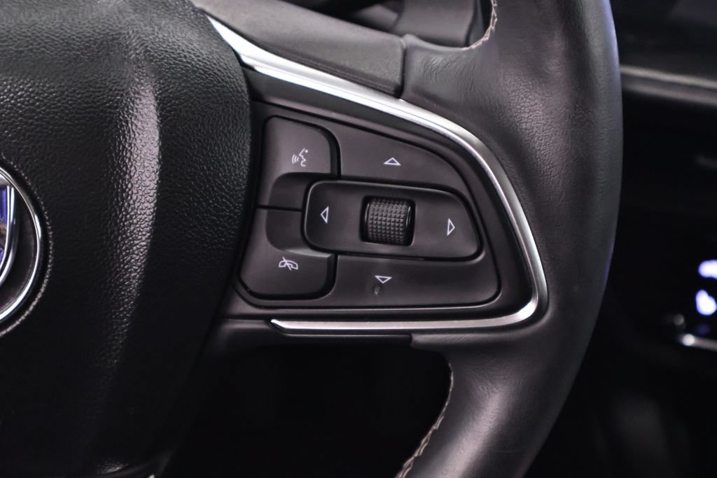 Used 2021 Buick Envision Essence FWD image 25