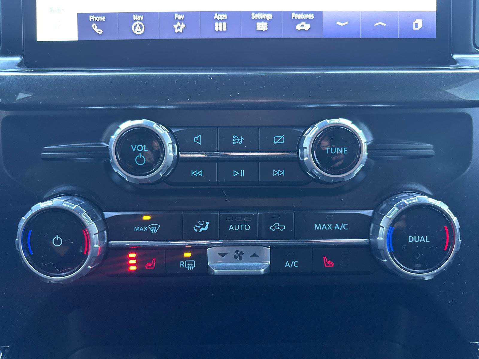 Certified 2023 Ford F150 XLT w/ Equipment Group 302A High image 17