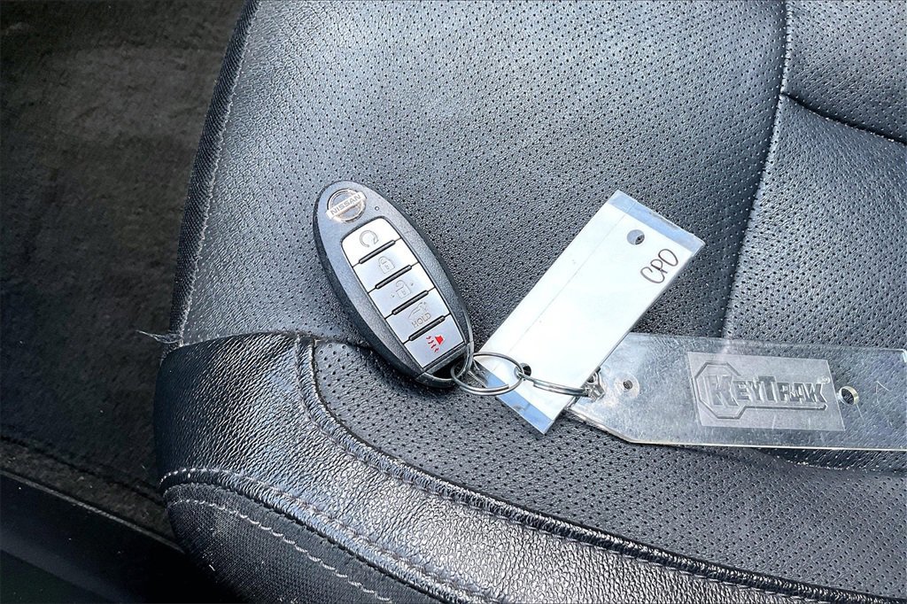 Used 2019 Nissan Rogue SL image 36