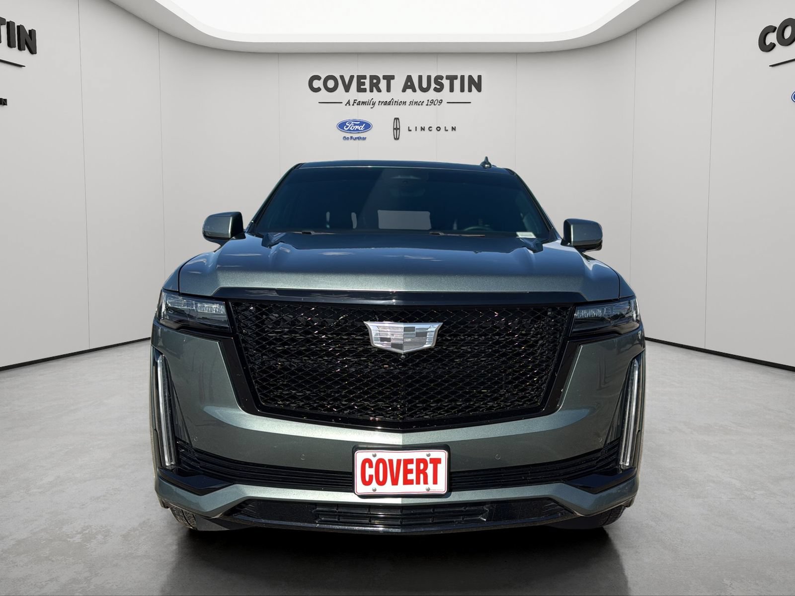 Used 2024 Cadillac Escalade Sport Platinum AWD/4WD image 9