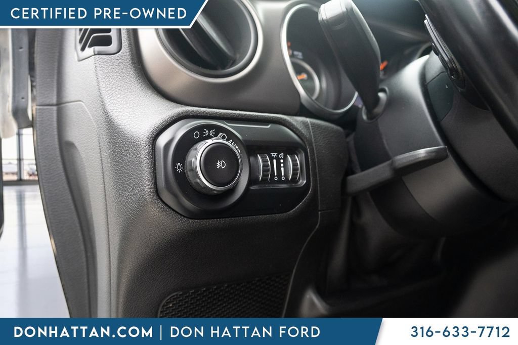 Used 2020 Jeep Wrangler Sport AWD/4WD image 21