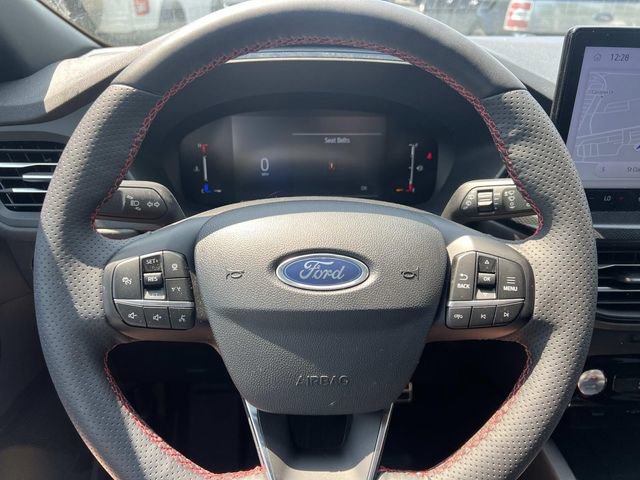 Certified 2023 Ford Escape ST-Line w/ Tech Pack #1 AWD/4WD image 9