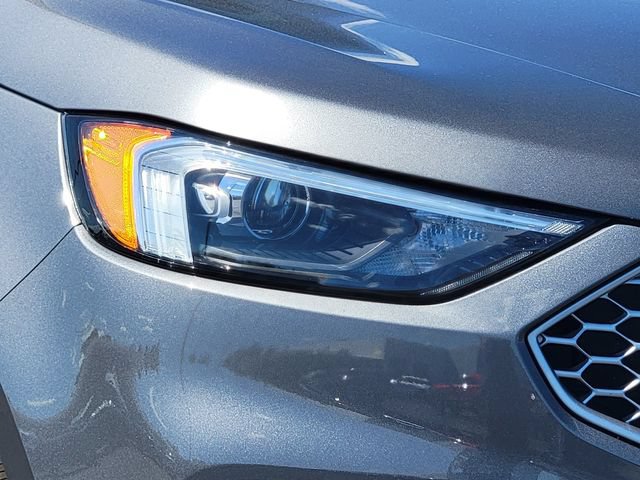 Certified 2023 Ford Edge SEL w/ Convenience Package AWD/4WD image 16