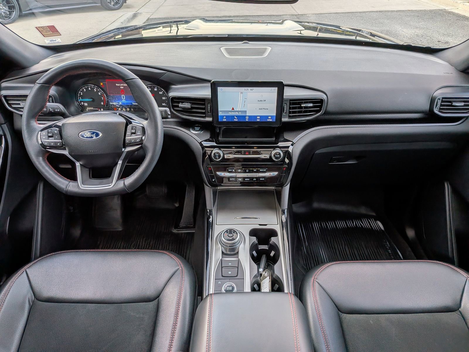 Certified 2024 Ford Explorer ST-Line w/ Class IV Trailer Tow Package image 17