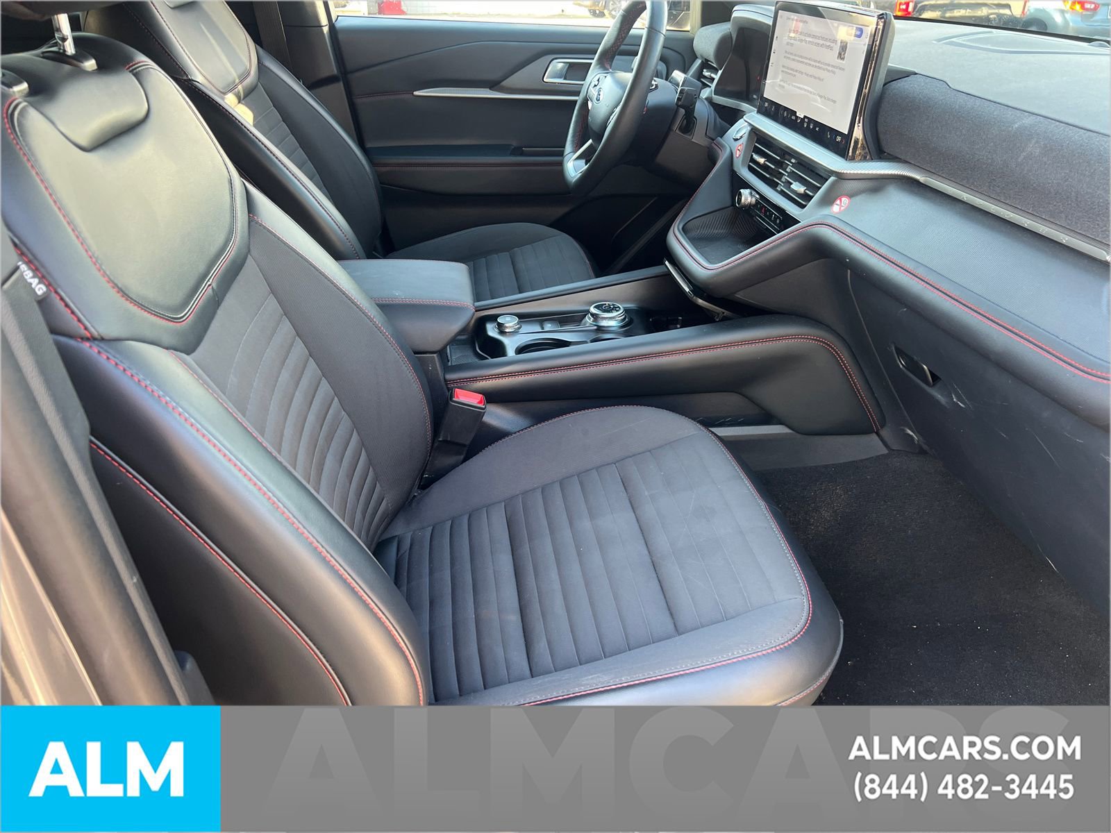 Certified 2025 Ford Explorer ST-Line image 17