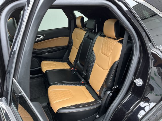 Certified 2024 Ford Edge Titanium w/ Titanium Elite Package AWD/4WD image 13