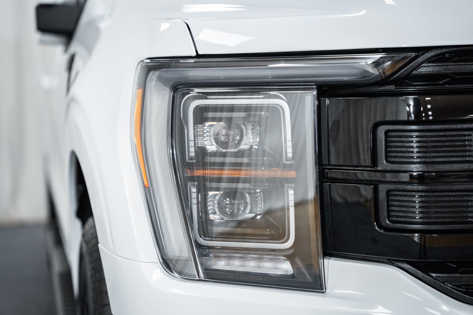 Certified 2023 Ford F150 Lariat w/ Equipment Group 502A High image 14