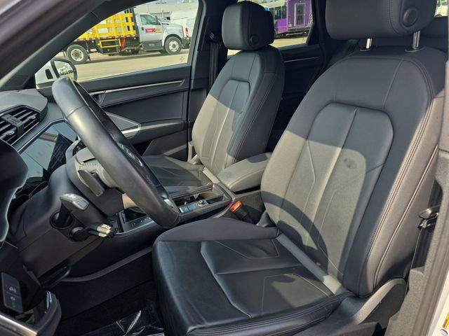 Used 2024 Audi Q3 2.0T Premium image 11