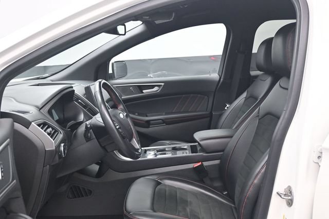 Certified 2024 Ford Edge ST-Line AWD/4WD image 6