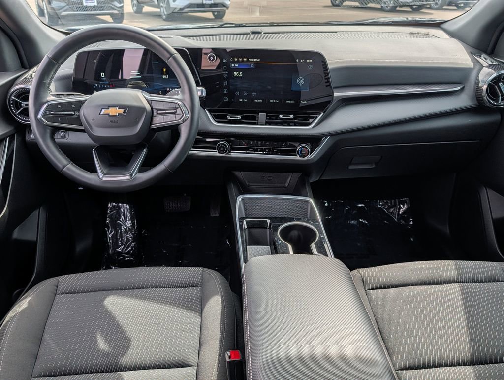 Used 2025 Chevrolet Equinox LT image 12