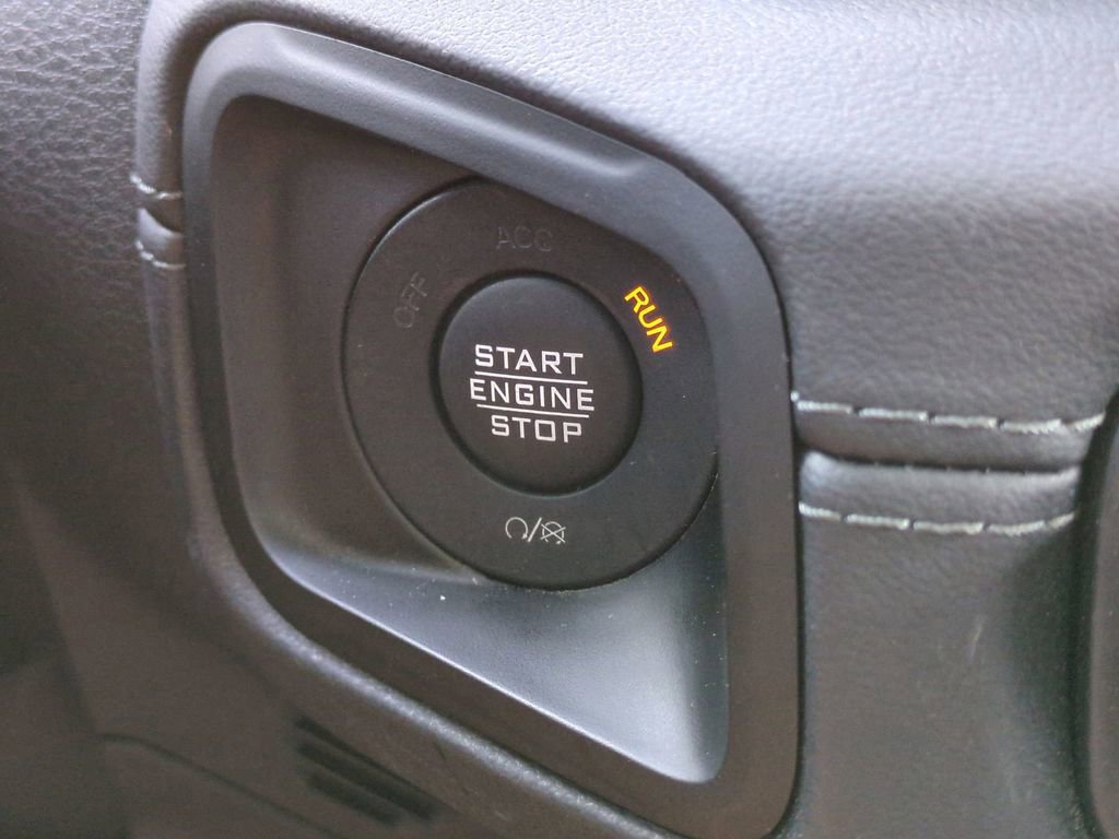 Used 2024 Jeep Wrangler Unlimited Rubicon image 31