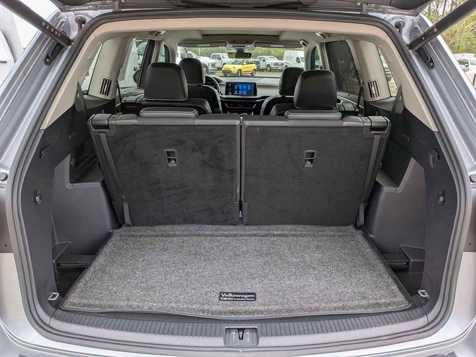 Used 2024 Volkswagen Atlas SEL Premium R-Line image 7